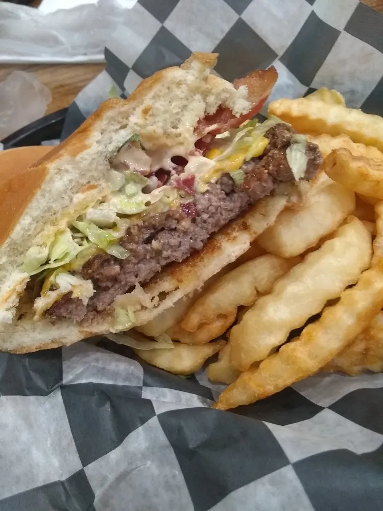 Bacon Cheeseburger with Fries